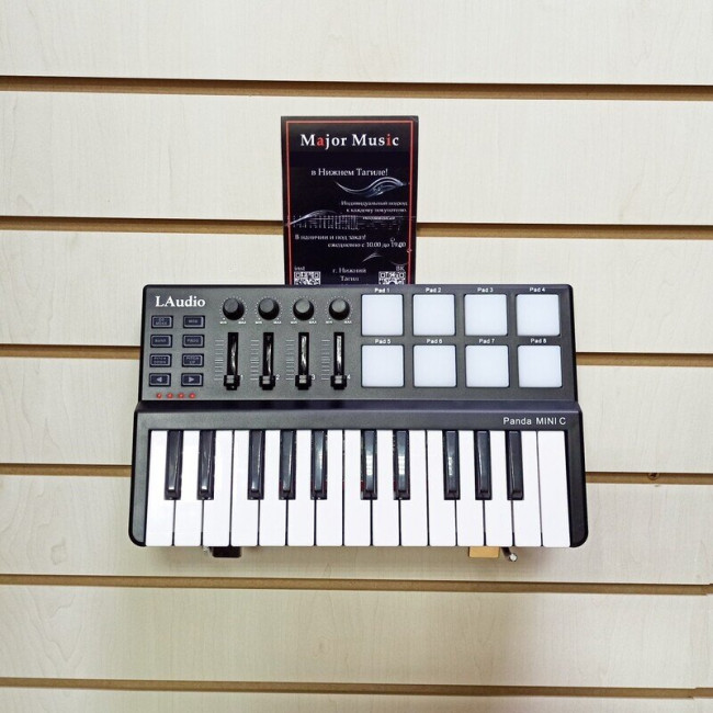 MIDI-контроллер Laudio PandaminiC 25 клавиш