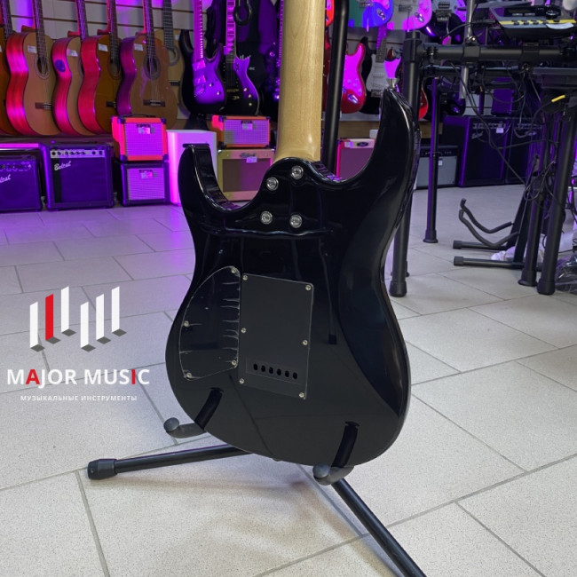 L-G4-BK Электрогитара, черная, Smiger