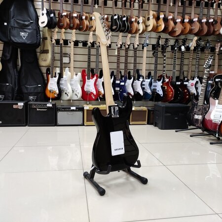 Электрогитара Terris TST-39 BK цвет черный SSS