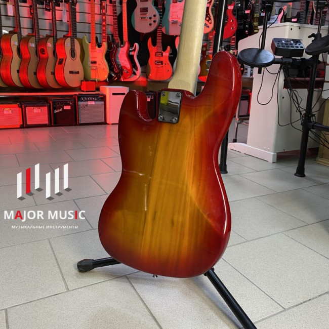 Бас-гитара Foix FBG/FBG-KB-02-RED цвет красный Бас-гитара Foix FBG/FBG-KB-02-RED цвет красный