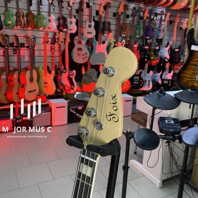 Бас-гитара Foix FBG/FBG-KB-02-RED цвет красный Бас-гитара Foix FBG/FBG-KB-02-RED цвет красный