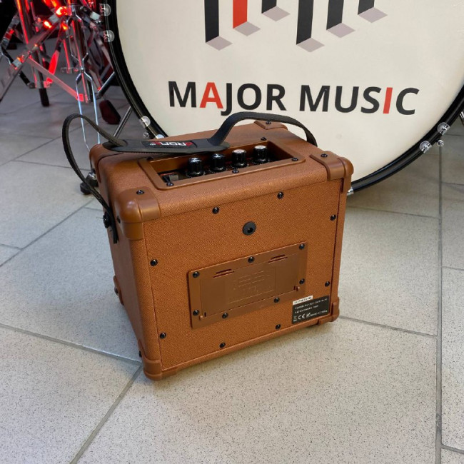 Комбоусилитель для акустической гитары Aroma AG-10A 10Вт