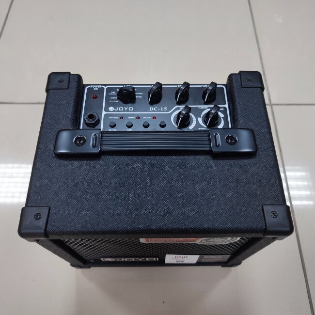 Гитарный комбоусилитель Joyo DC-15 15Вт