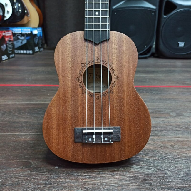 Укулеле сопрано Fabio FB210 с чехлом Укулеле сопрано Fabio FB210 с чехлом