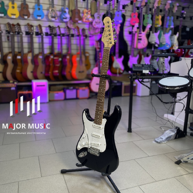 E200LF-BK Электрогитара леворукая, черная, Caraya