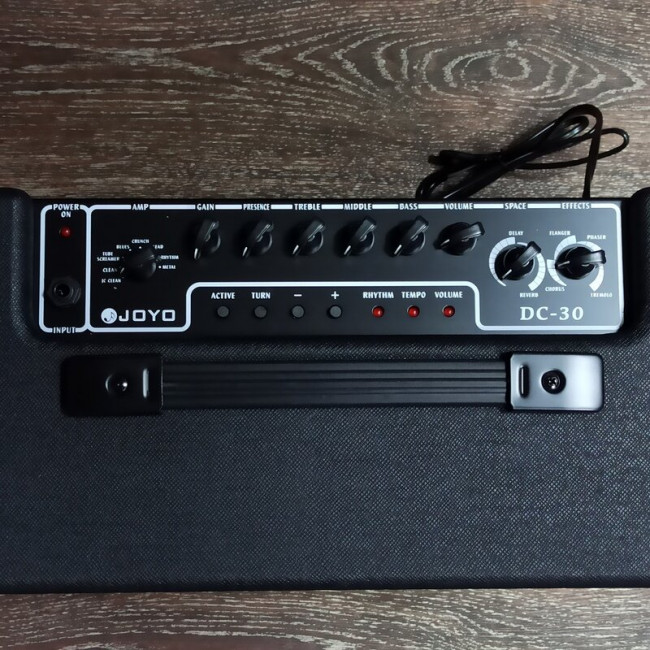 Гитарный комбоусилитель Joyo DC-30 30Вт