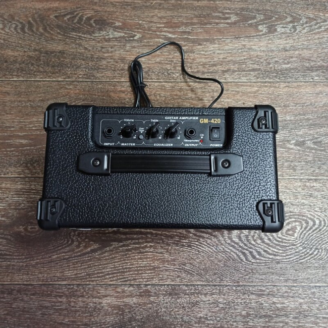 Гитарный комбоусилитель Foix GM420-BLACK 20Вт Гитарный комбоусилитель Foix GM420-BLACK 20Вт