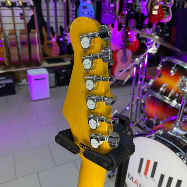 Электрогитара Clevan CST-30N