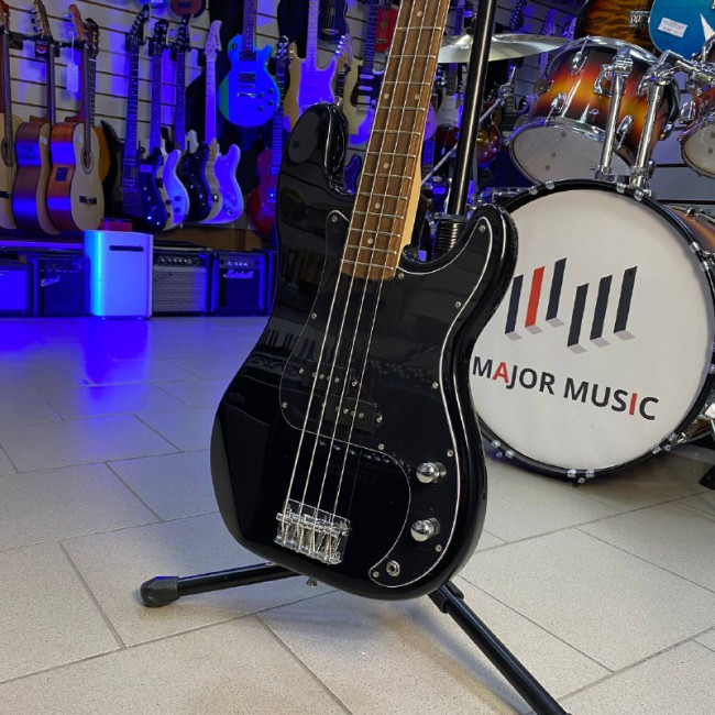 Бас-гитара Stagg SBP-30 BLK цвет черный (пресижн)