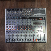 Микшерный пульт Behringer X1832USB Микшерный пульт Behringer X1832USB