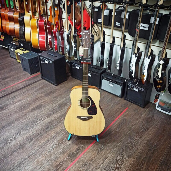 Акустическая гитара Yamaha FG800MN матовая