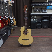 Классическая гитара со звукоснимателем Cort AC160CFTL-NAT с вырезом Классическая гитара со звукоснимателем Cort AC160CFTL-NAT с вырезом