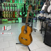 б/у Классическая гитара Yamaha C40 б/у Классическая гитара Yamaha C40