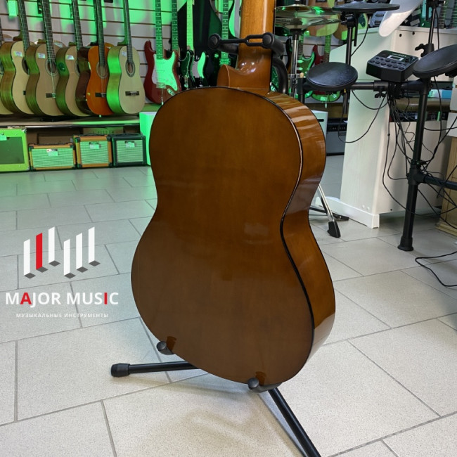 б/у Классическая гитара Yamaha C40 б/у Классическая гитара Yamaha C40