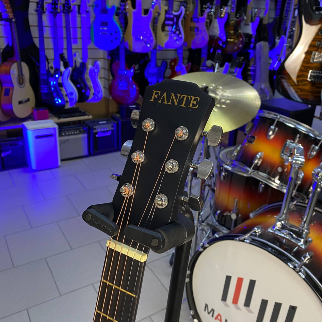 Акустическая гитара Fante FT-221-BK черная с вырезом Акустическая гитара Fante FT-221-BK черная с вырезом