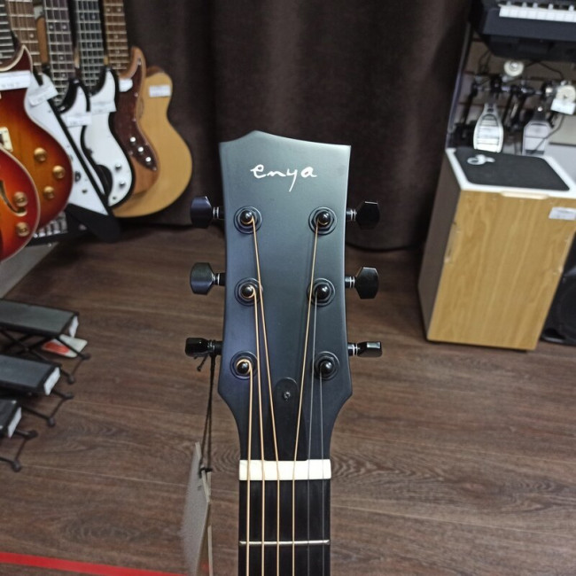 Акустическая гитара Enya EM-X1+ цвет натуральный