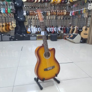 Акустическая гитара Амистар M-32-SB с вырезом матовый санберст