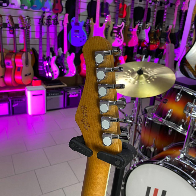 Электрогитара Stagg SES-60 WHB цвет белый Электрогитара Stagg SES-60 WHB цвет белый