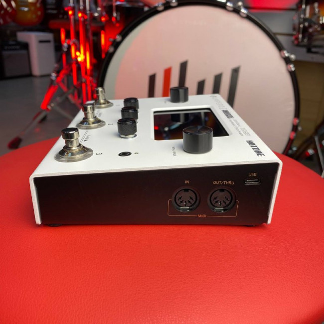 Гитарный процессор Hotone Ampero II Stomp