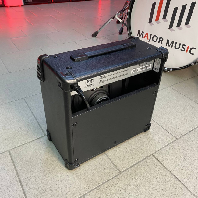 б/у Гитарный комбоусилитель Line 6 Spider IV 15