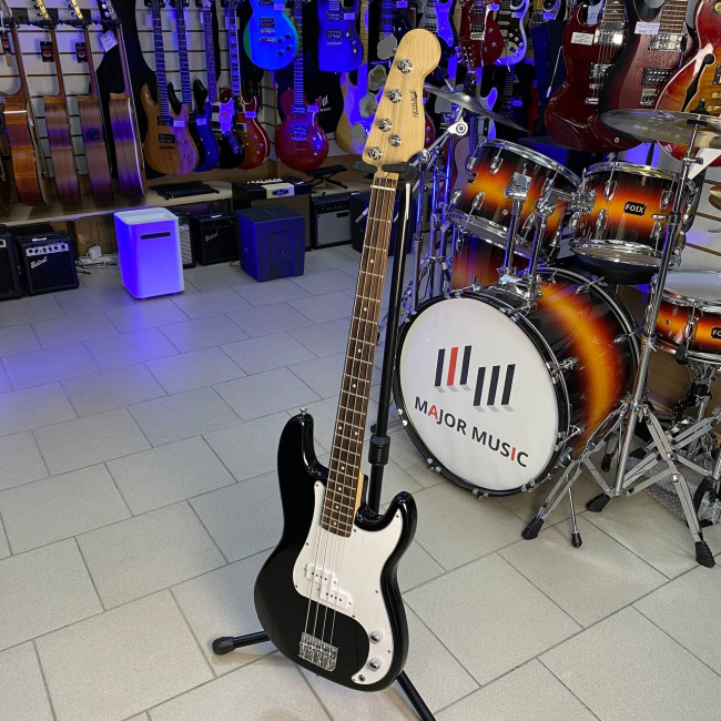 б/у Бас-гитара Homage HEB700BK (пресижн)*