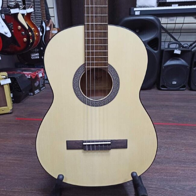 Классическая гитара Cort AC100-OP  4/4 матовая