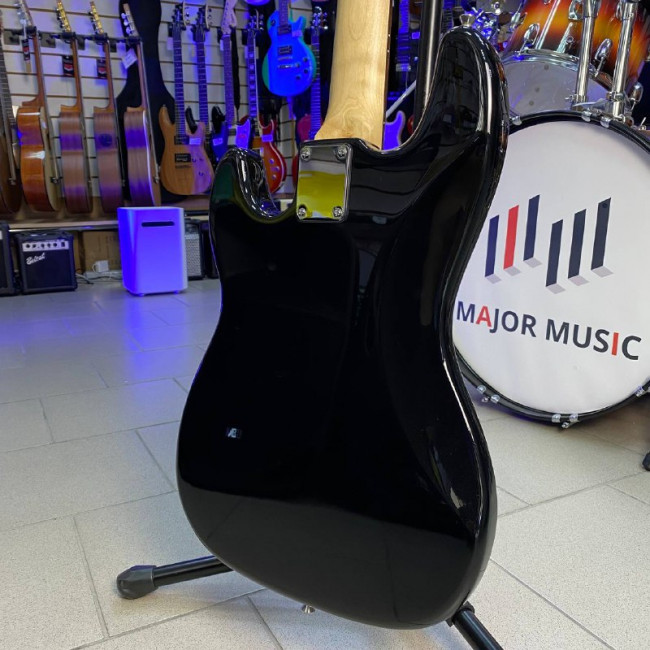 Бас-гитара Homage HEB700BK (пресижн) Бас-гитара Homage HEB700BK (пресижн)