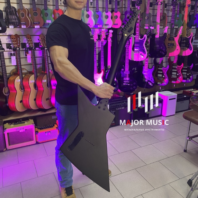 Электрогитара S by Solar EB4.6C "Explorer" цвет черный чехол в комплекте