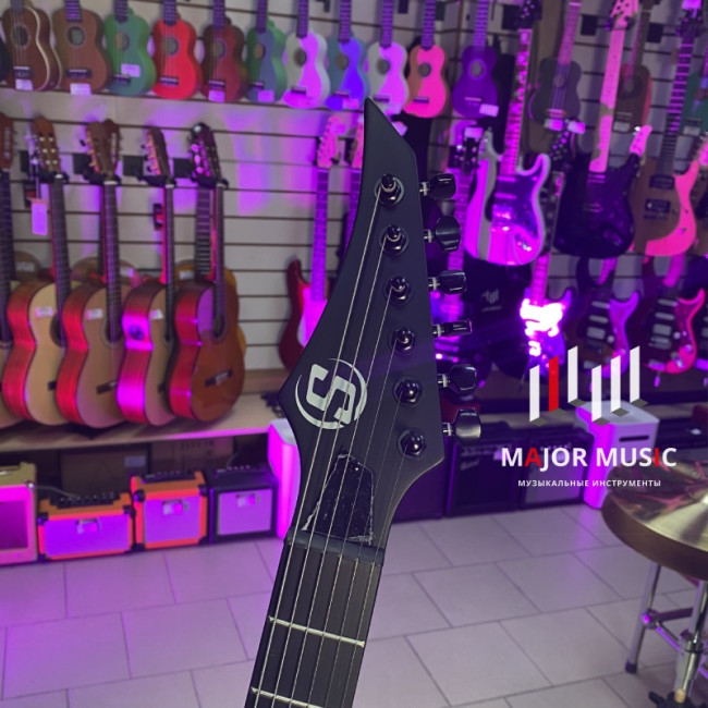 Электрогитара S by Solar EB4.6C "Explorer" цвет черный чехол в комплекте