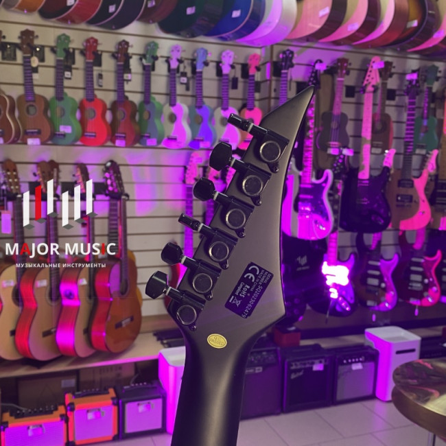 Электрогитара S by Solar EB4.6C "Explorer" цвет черный чехол в комплекте