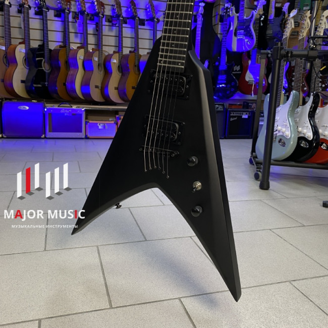 Электрогитара S by Solar VB4.6C "V" цвет черный чехол в комплекте (УЦЕНКА)
