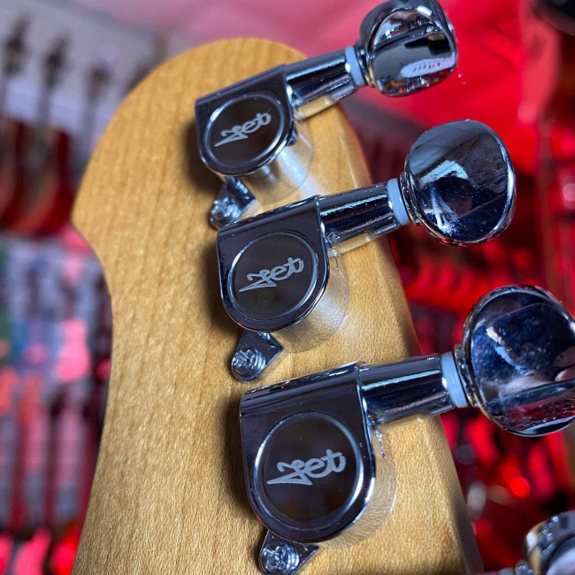 Электрогитара JET JS-400SB цвет санберст