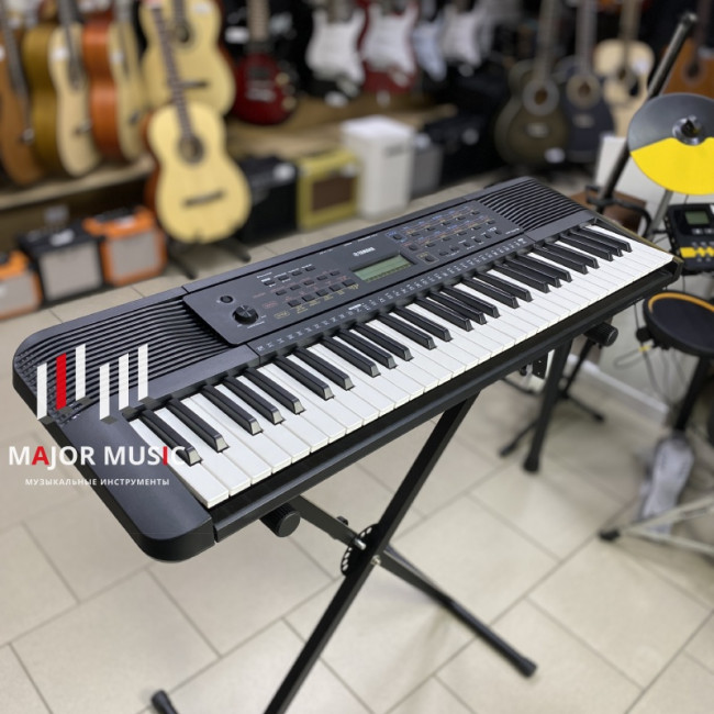 б/у Синтезатор YAMAHA PSR-E273 б/у Синтезатор YAMAHA PSR-E273