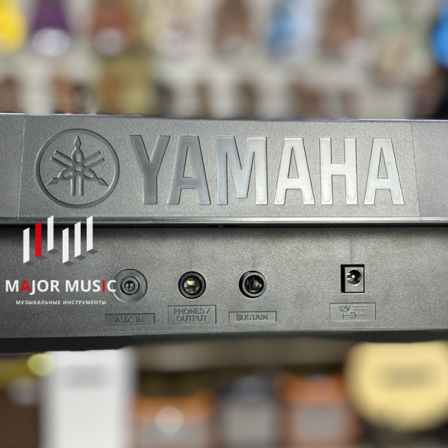 б/у Синтезатор YAMAHA PSR-E273 б/у Синтезатор YAMAHA PSR-E273