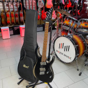 Электрогитара Cort X700-Mutility-BKS X Series мультимензурная черная Электрогитара Cort X700-Mutility-BKS X Series мультимензурная черная