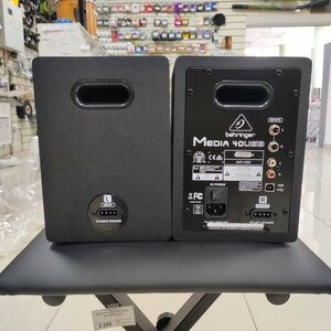 Студийные мониторы Behringer MEDIA40USB
