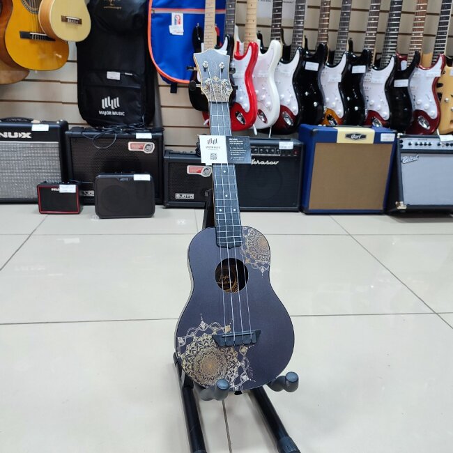 Укулеле концерт FLIGHT TUC-40 GD MANDALA цвет черный с рисунком чехол в комплекте Укулеле концерт FLIGHT TUC-40 GD MANDALA цвет черный с рисунком чехол в комплекте