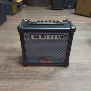 Гитарный комбоусилитель Roland CUBE-10GX