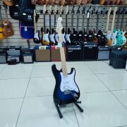 Электрогитара Fabio ST200BLS цвет синий