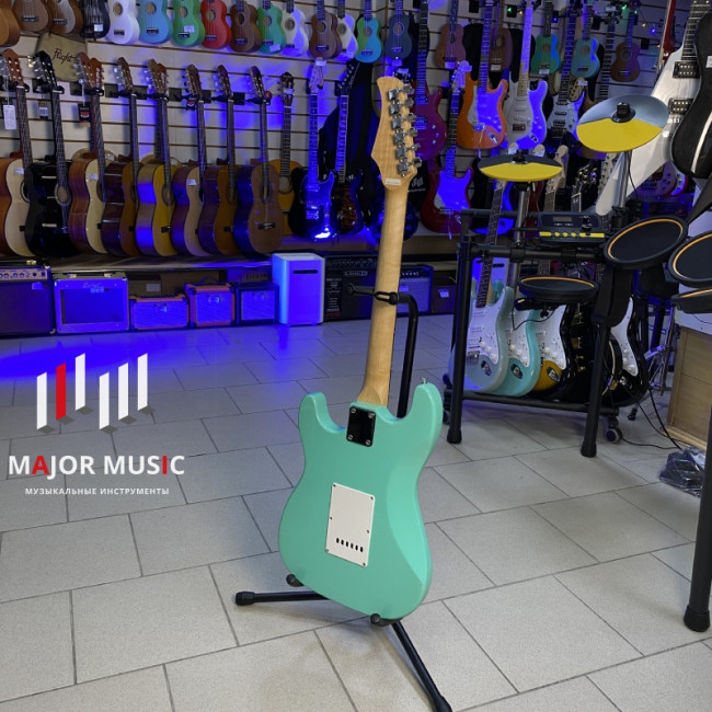 Электрогитара Terris TST-39 LB цвет морской волны SSS Электрогитара Terris TST-39 LB цвет морской волны SSS