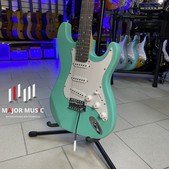 Электрогитара Terris TST-39 LB цвет морской волны SSS Электрогитара Terris TST-39 LB цвет морской волны SSS