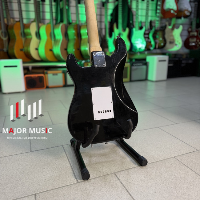 б/у Электрогитара Aura KG01* б/у Электрогитара Aura KG01*