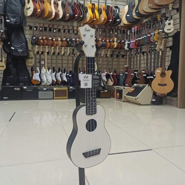 Укулеле сопрано FLIGHT TUS-35 WH Travel цвет белый чехол в комплекте Укулеле сопрано FLIGHT TUS-35 WH Travel цвет белый чехол в комплекте