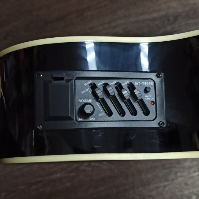 Электроакустическая гитара Elitaro E4040EQBK с вырезом черная Электроакустическая гитара Elitaro E4040EQBK с вырезом черная