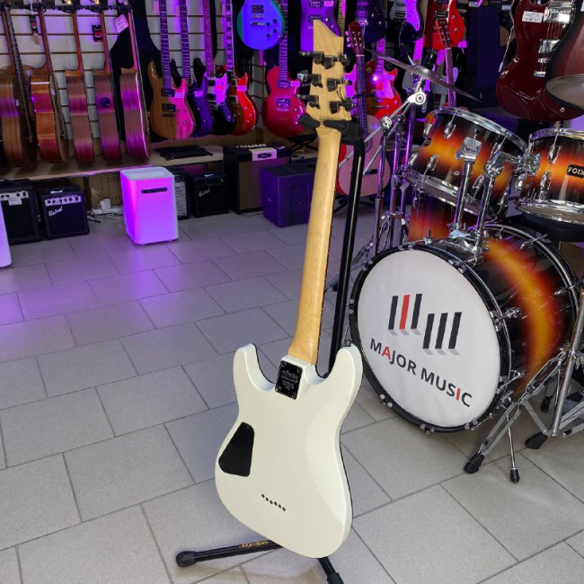Электрогитара SCHECTER OMEN-6 VWHT цвет белый