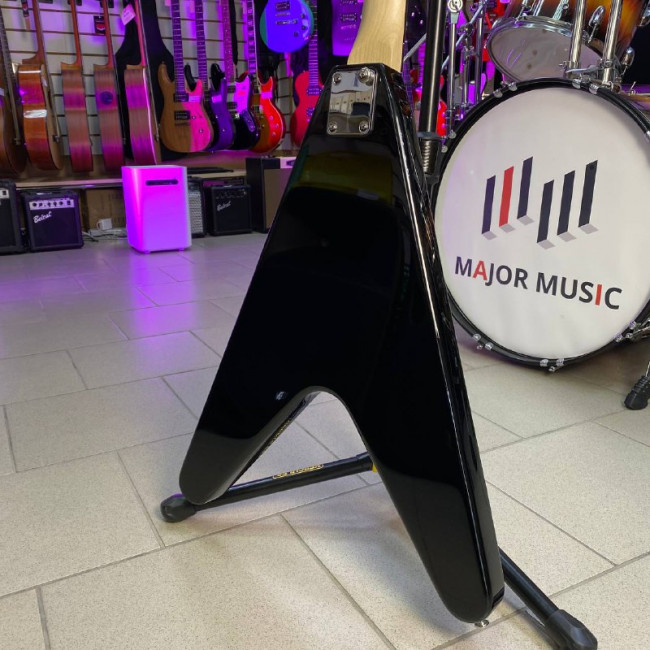 Электрогитара Caraya E235BK V-образная черная