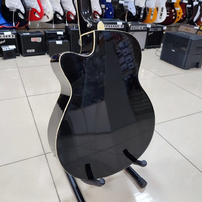 Электроакустическая гитара Elitaro E4050EQBK с вырезом черная Электроакустическая гитара Elitaro E4050EQBK с вырезом черная