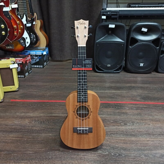 Укулеле концерт Fabio FB230 с чехлом Укулеле концерт Fabio FB230 с чехлом