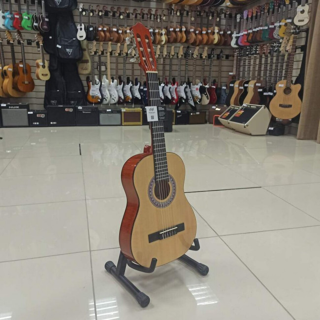 Классическая гитара Barcelona CG36N 1/2