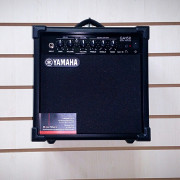 Гитарный комбоусилитель Yamaha GA15
